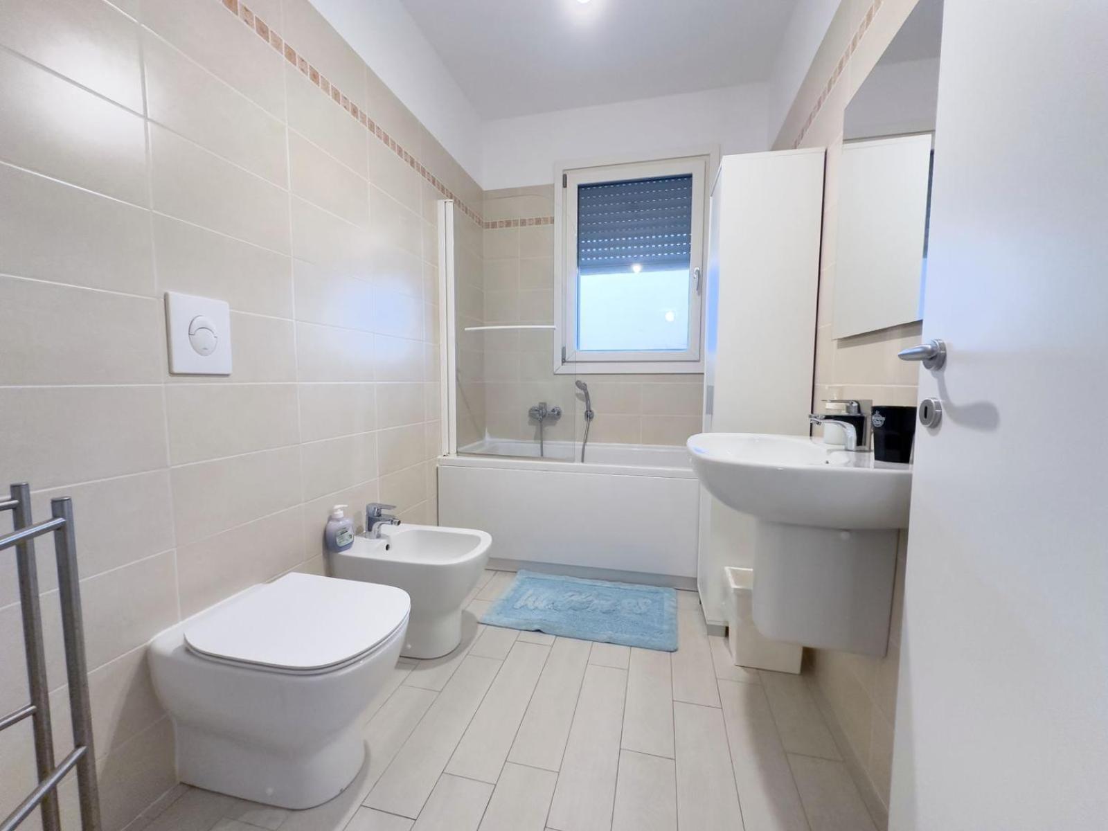 Luxury 3 Bedroom Apartment 100 Mq Next To Rho Fiera And San Siro Milan Exterior photo